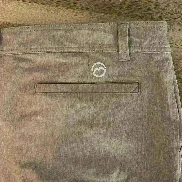 Magellan Outdoors Fish Gear Tan Water Repellent Size 40 - Picture 5 of 7